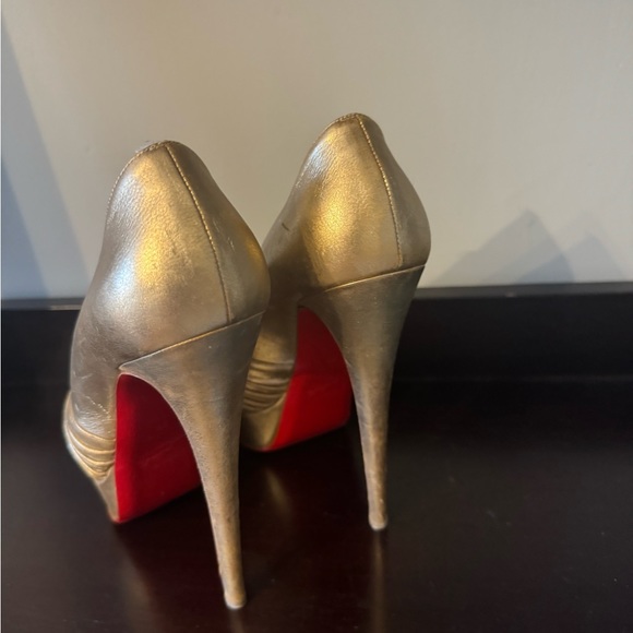 Christian Louboutin gold 150mm sexy party shoes in size 38 - Picture 8 of 11